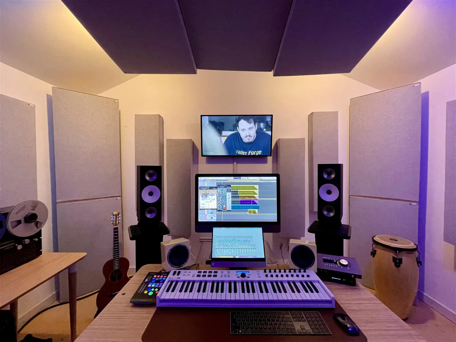 Curation in the studio with Alex Weinstein. A blend of seamless tech and sounds.